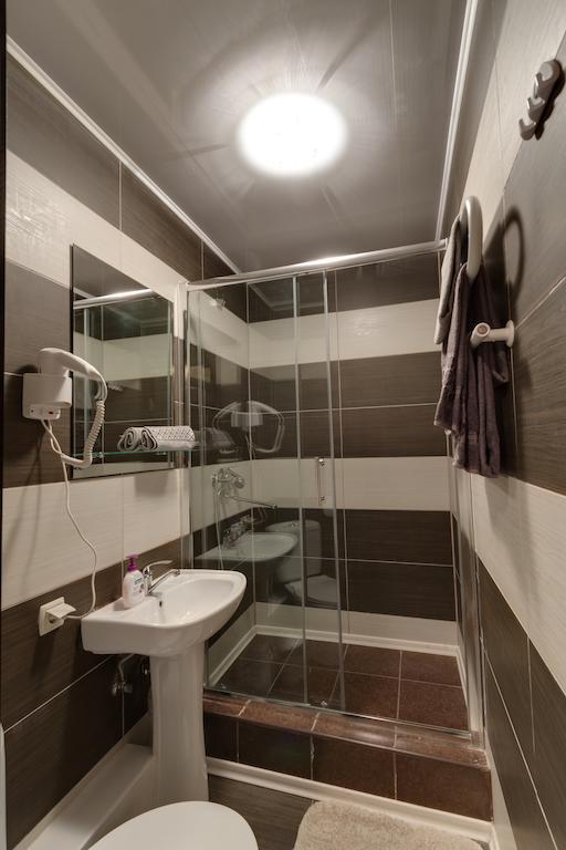 Pokrovsky Kiev Kamer foto