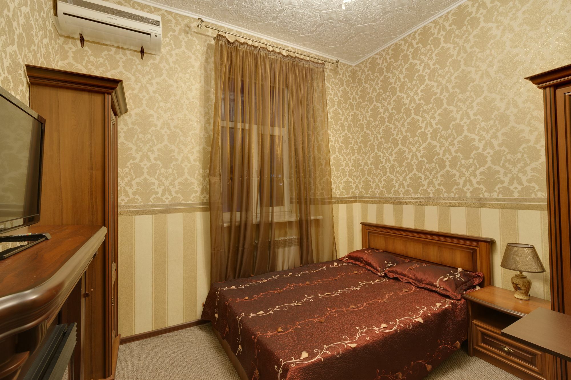 Pokrovsky Kiev Buitenkant foto